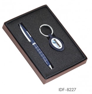 PEN WITH KEYCHAIN SET